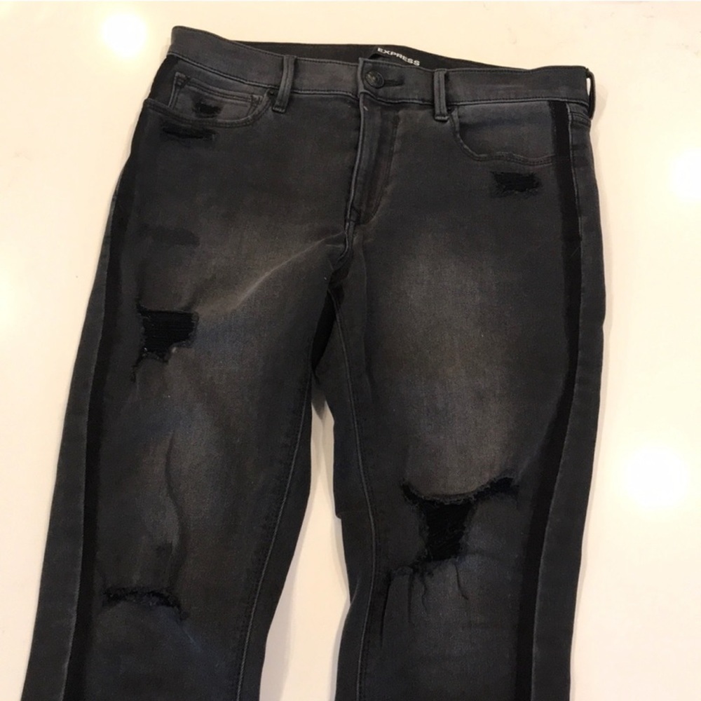 EXPRESS Black Mid Rise Stretch Ankle Jeans - Picture 2 of 8